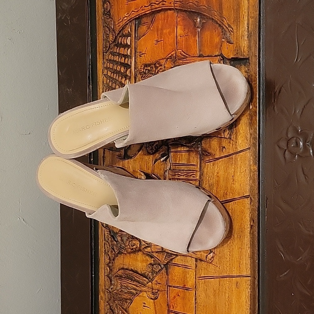 Marc Fisher suede platform wedge sandals - Picture 1 of 11